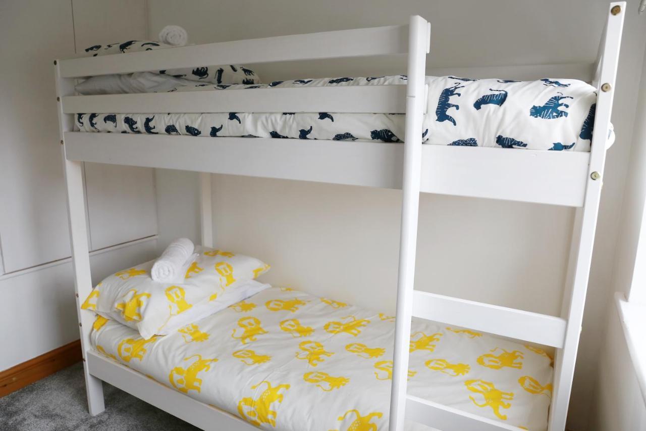 Lions Den - Zoo Accommodation Τσέστερ Εξωτερικό φωτογραφία